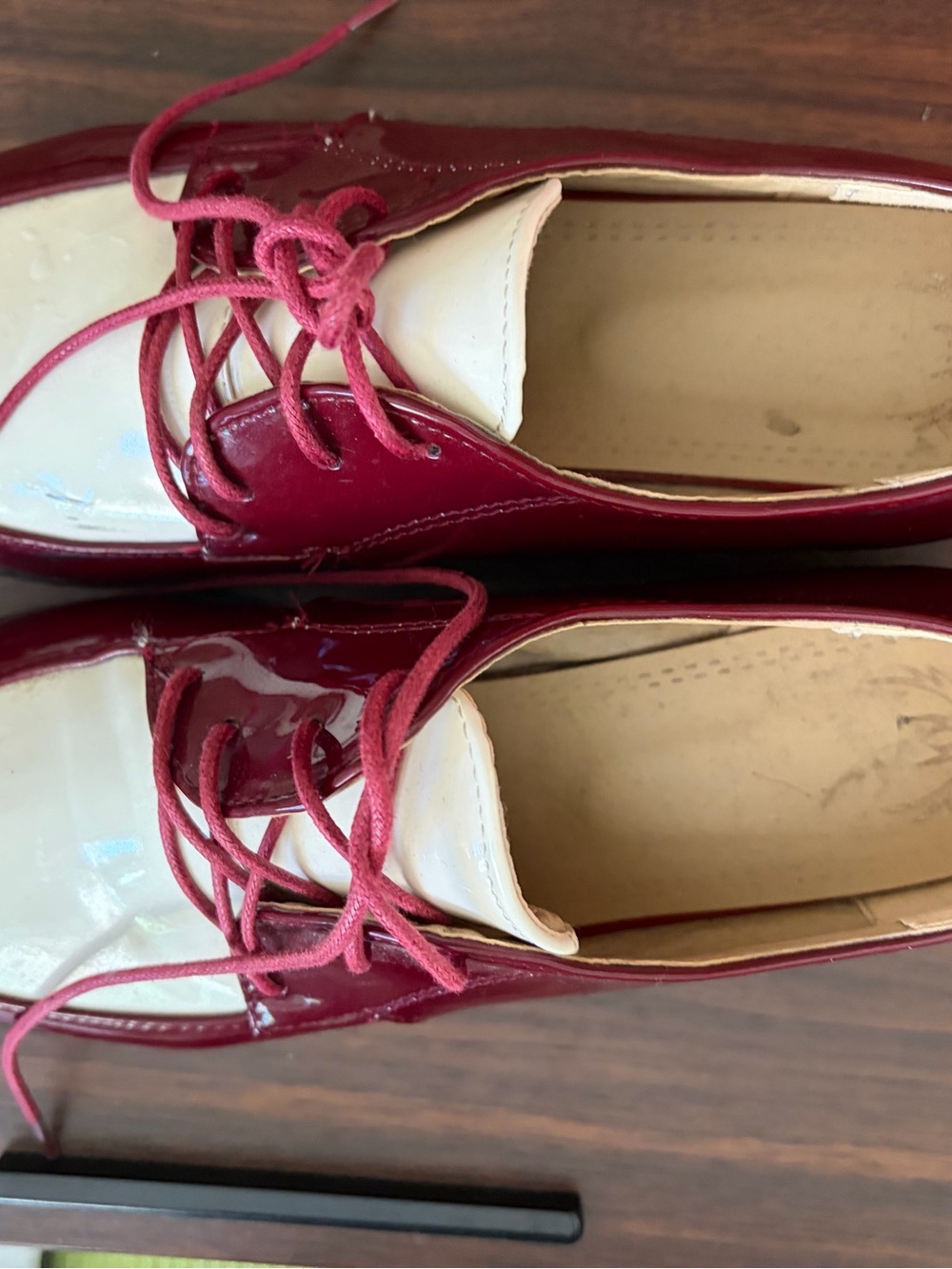 Women’s Two-Tone Burgundy and Cream Lace-Up Oxfords